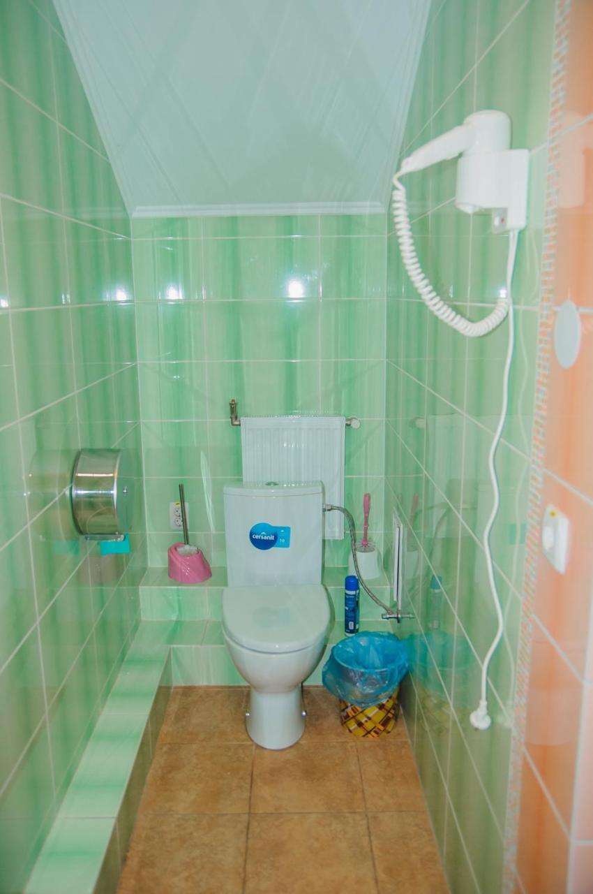 Hostel Stozhary Ternopil Exterior photo